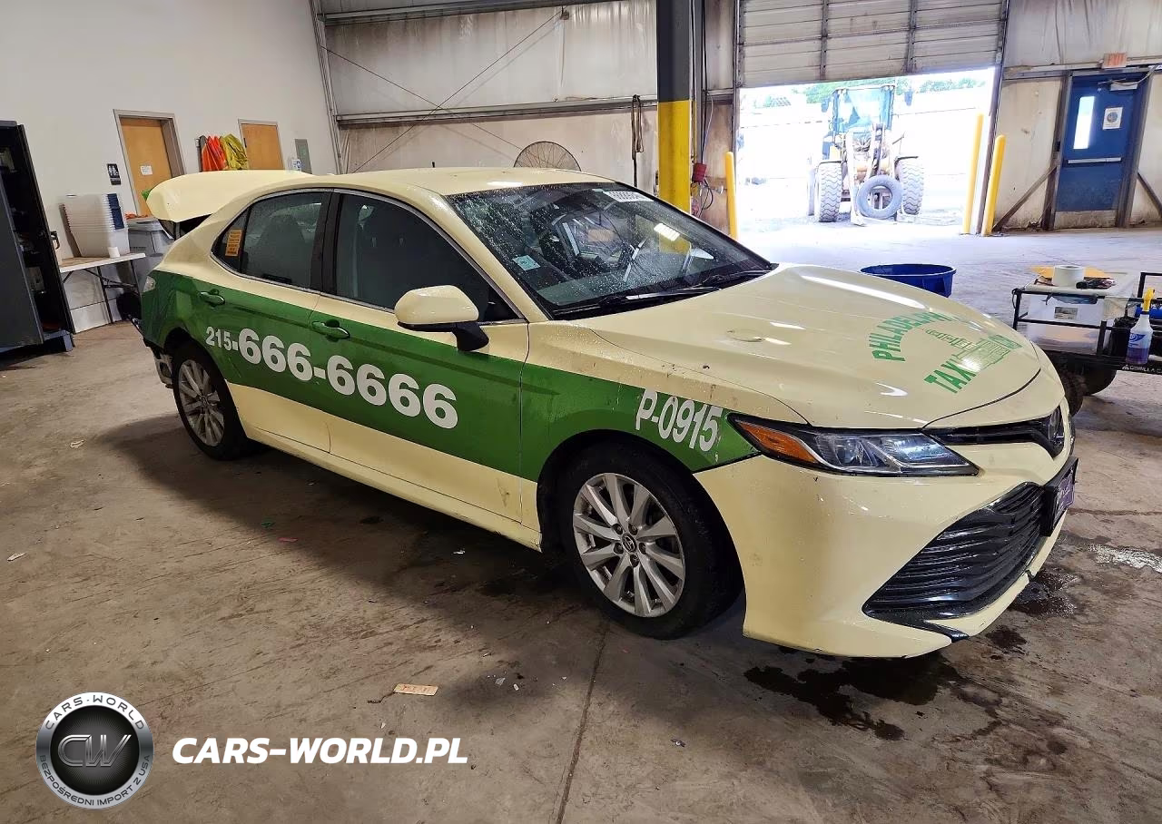 2019 Toyota Camry Le VIN:4T1B11HK4KU775426 - 4