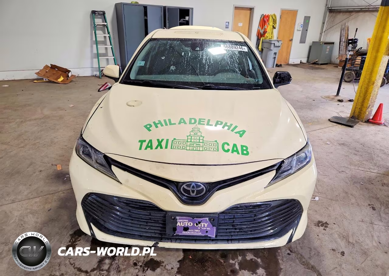 2019 Toyota Camry Le VIN:4T1B11HK4KU775426 - 5
