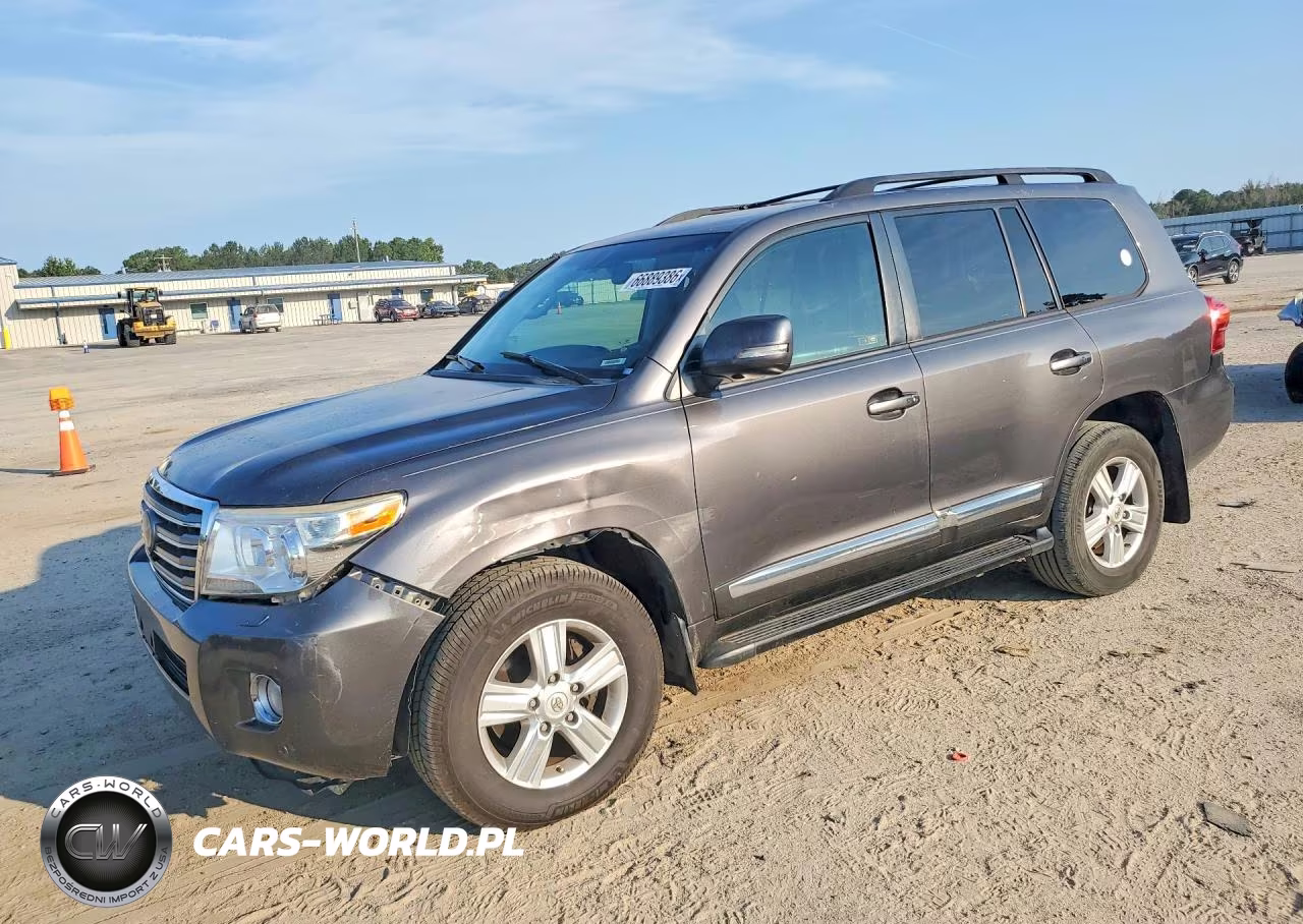 2015 Toyota Land Cruiser Base