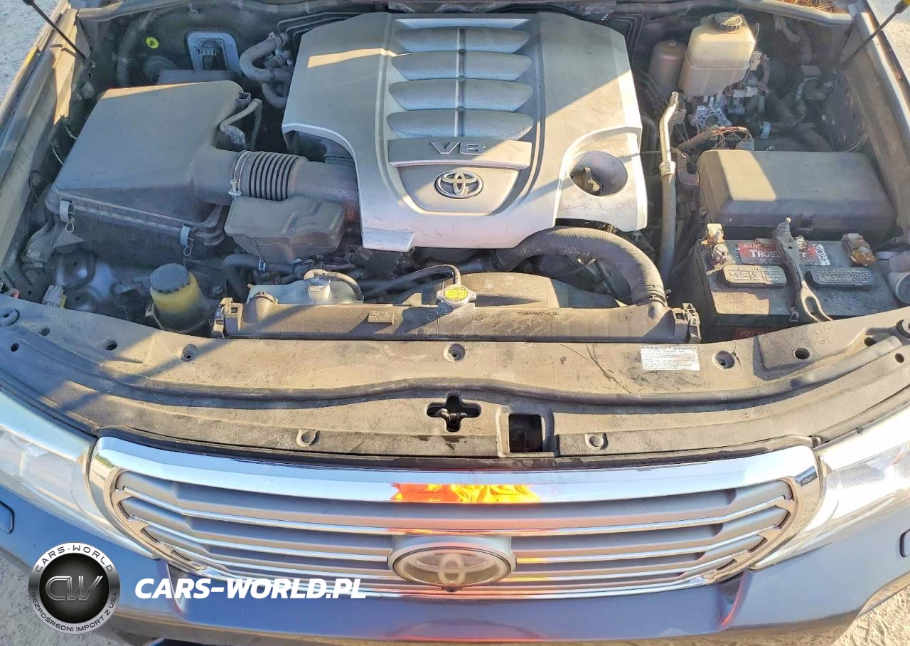 2015 Toyota Land Cruiser Base VIN:JTMHY7AJ1F4031075 - 12