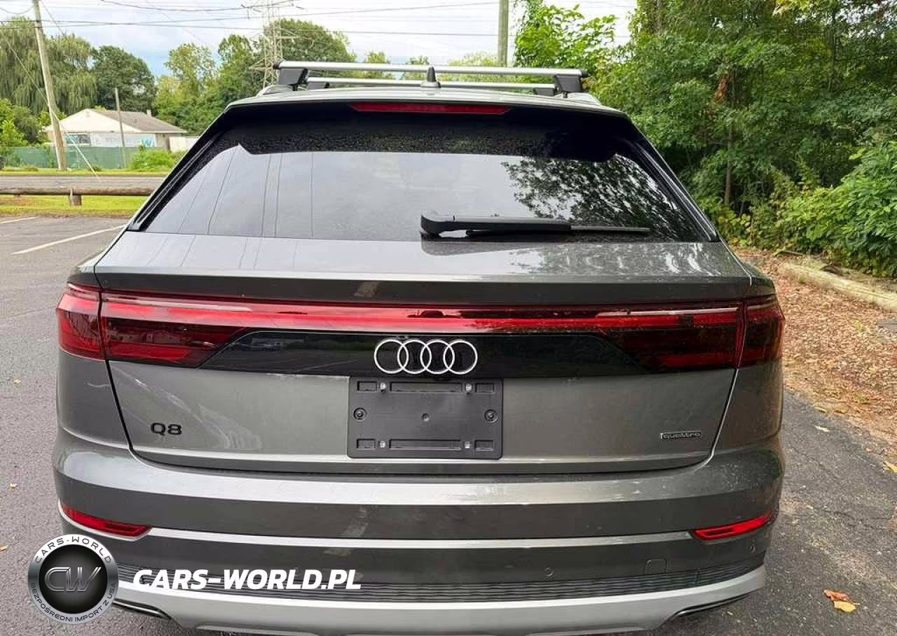 2026 Audi Q8 Premium Plus VIN:WA1BVBF1XTD033679 - 8