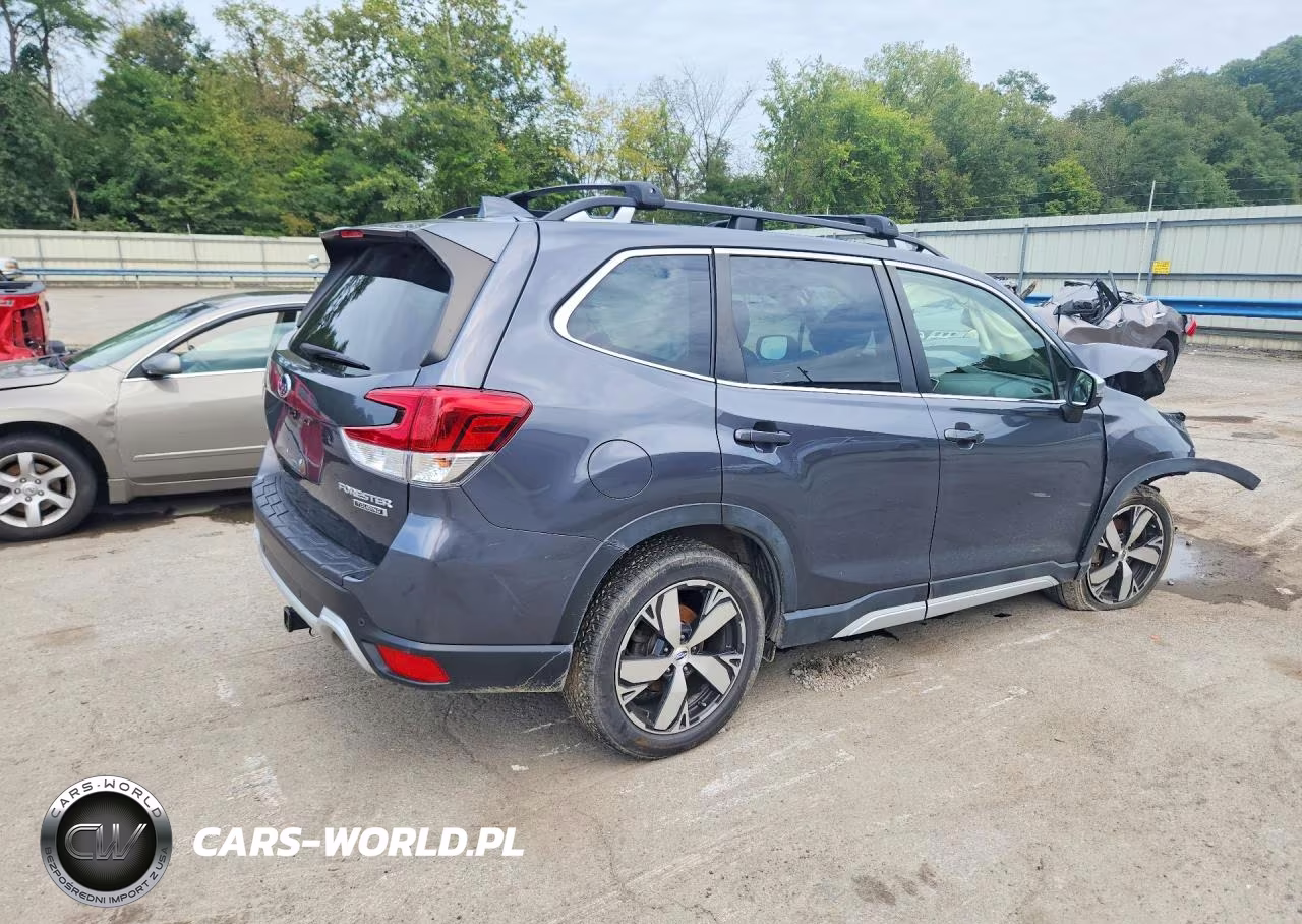 2020 Subaru Forester Touring VIN:JF2SKAXC7LH606959 - 3