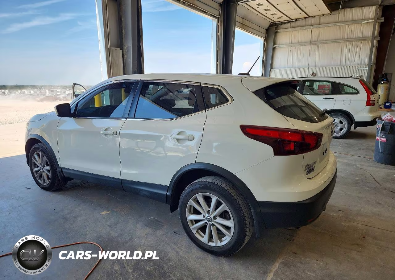 2019 Nissan Rogue Sport S VIN:JN1BJ1CR2KW318484 - 2