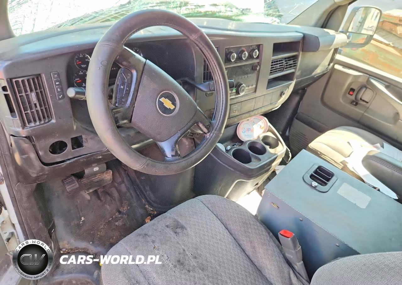 2010 Chevrolet Express G2500 VIN:1GCZGFBA0A1153579 - 8