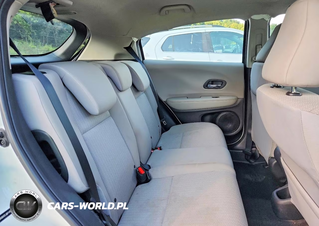 2018 Honda Hr-V Lx VIN:3CZRU6H37JM714245 - 10