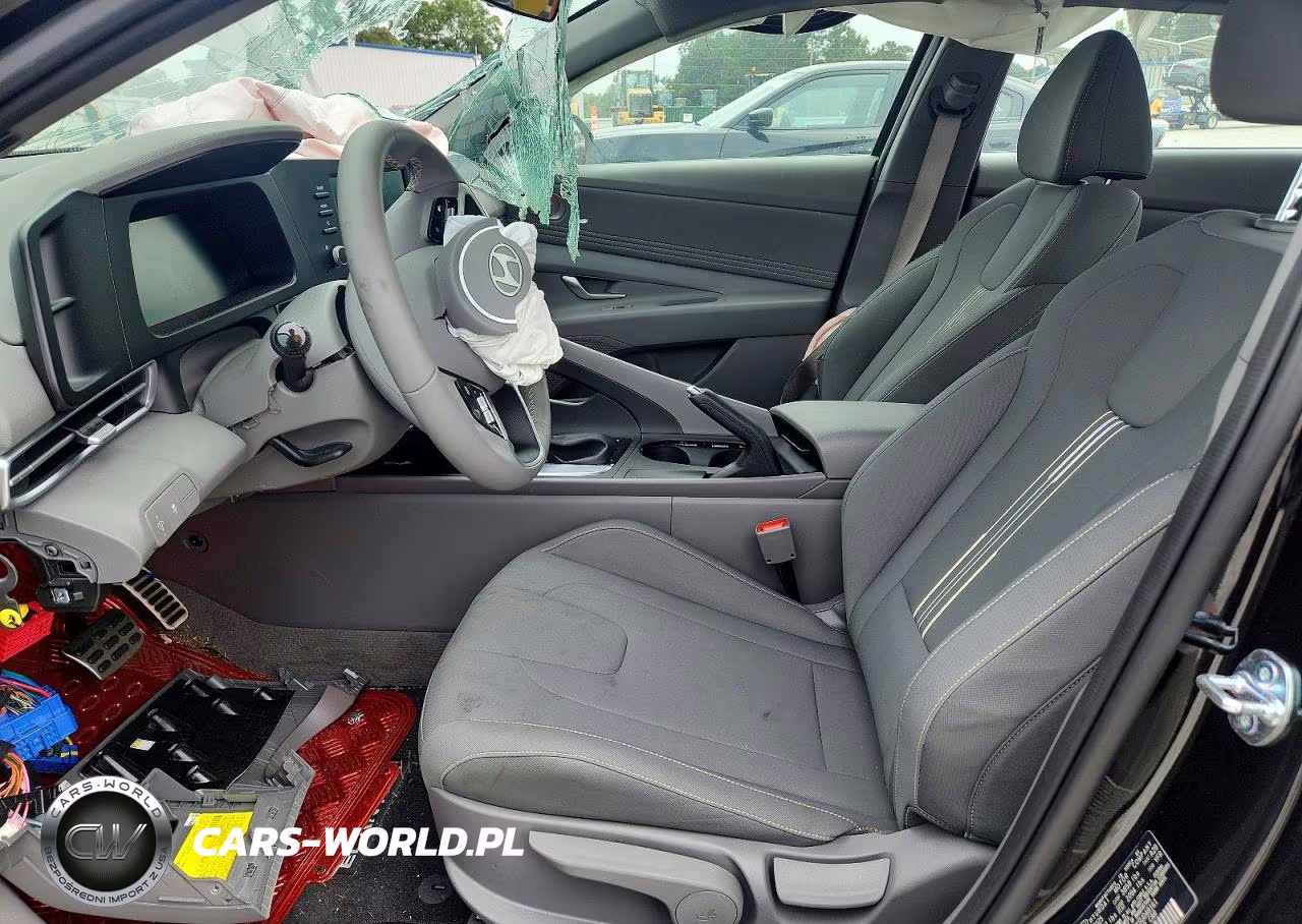2025 Hyundai Elantra Sel Sport VIN:KMHLM4DGXSU048161 - 7