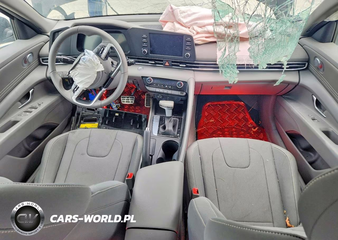 2025 Hyundai Elantra Sel Sport VIN:KMHLM4DGXSU048161 - 8