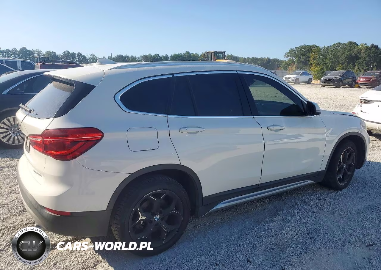 2018 BMW X1 Sdrive28I VIN:WBXHU7C32J5L07585 - 3