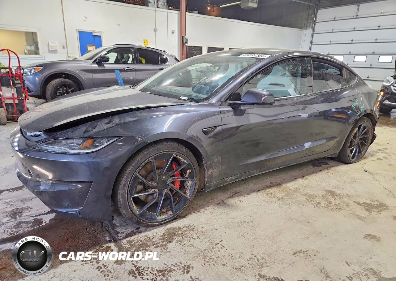 2024 Tesla Model 3 VIN:5YJ3E1ETXRF826845 - 1
