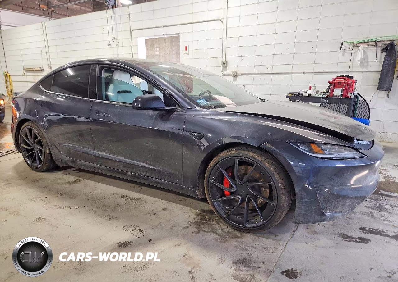 2024 Tesla Model 3 VIN:5YJ3E1ETXRF826845 - 4