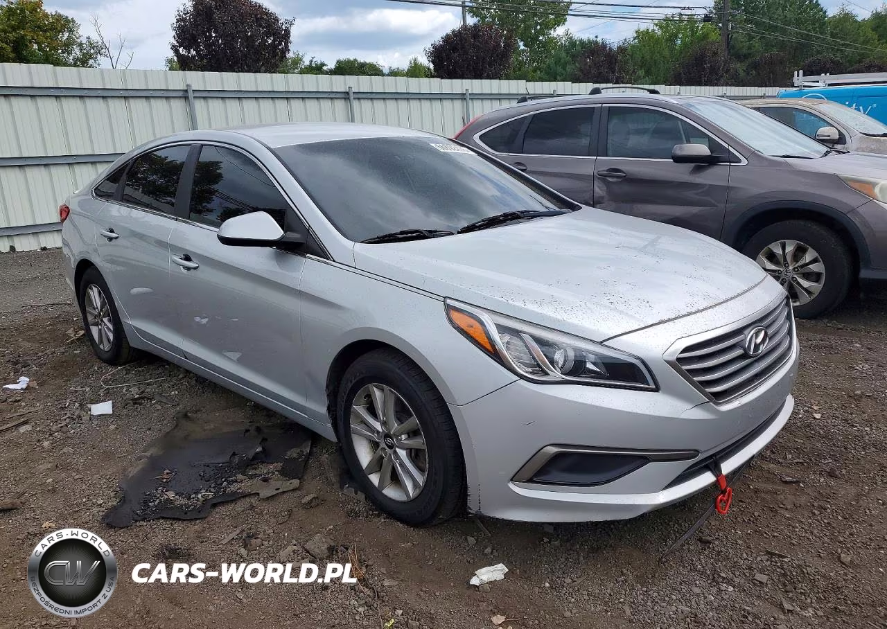 2016 Hyundai Sonata Se VIN:5NPE24AF8GH304135 - 4