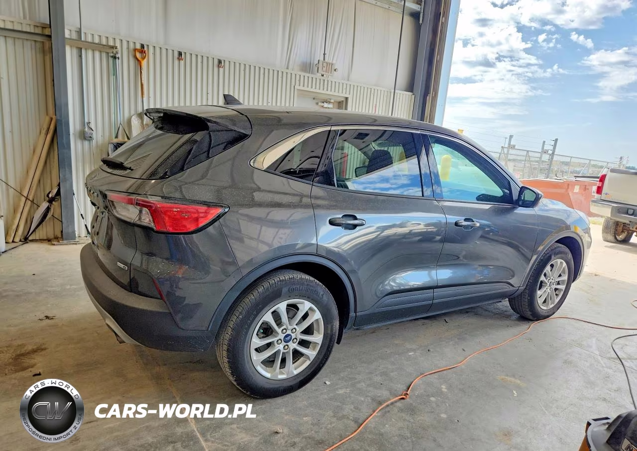 2020 Ford Escape Se VIN:1FMCU9G61LUC26511 - 3