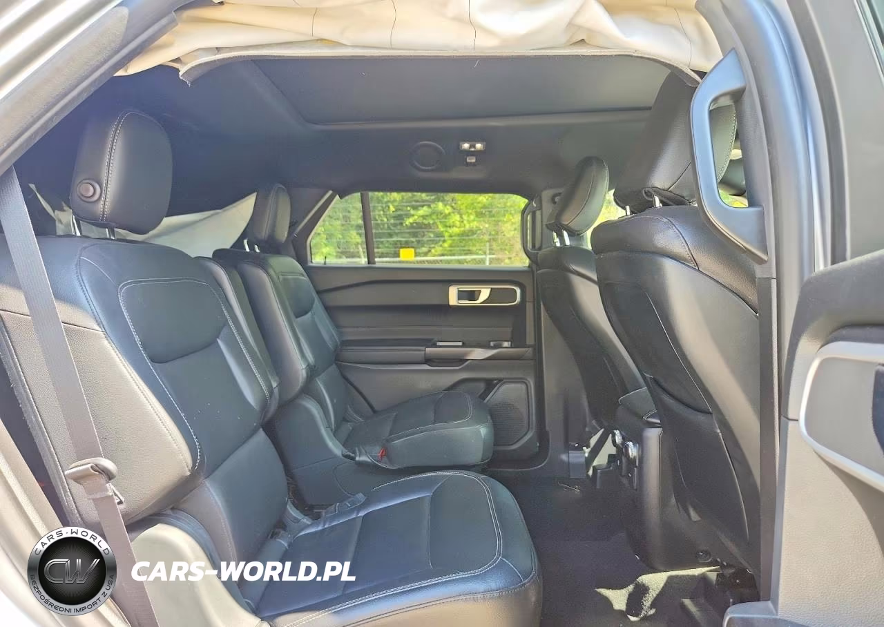 2020 Ford Explorer Xlt VIN:1FMSK8DH5LGB72744 - 11