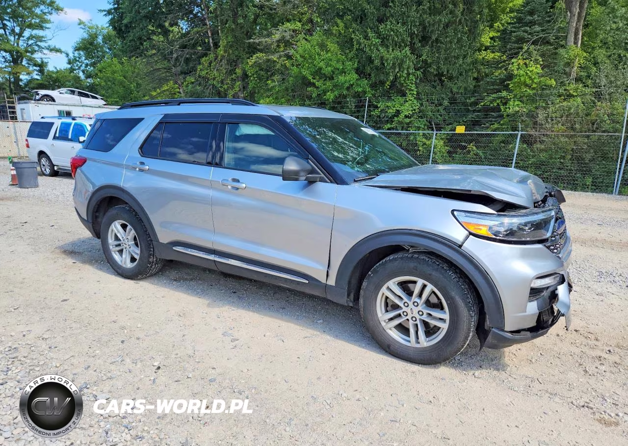 2020 Ford Explorer Xlt VIN:1FMSK8DH5LGB72744 - 4