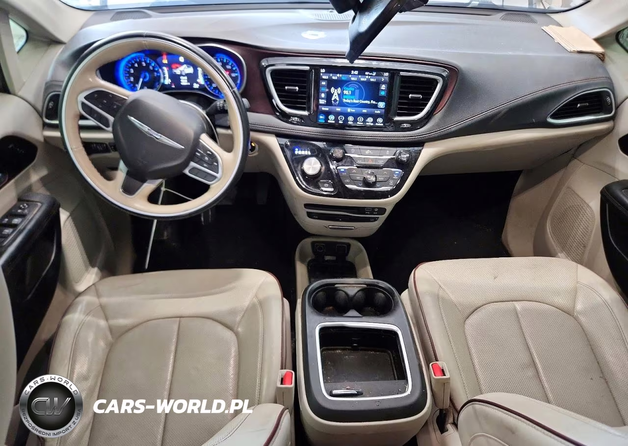 2018 Chrysler Pacifica Limited VIN:2C4RC1GG8JR252433 - 8