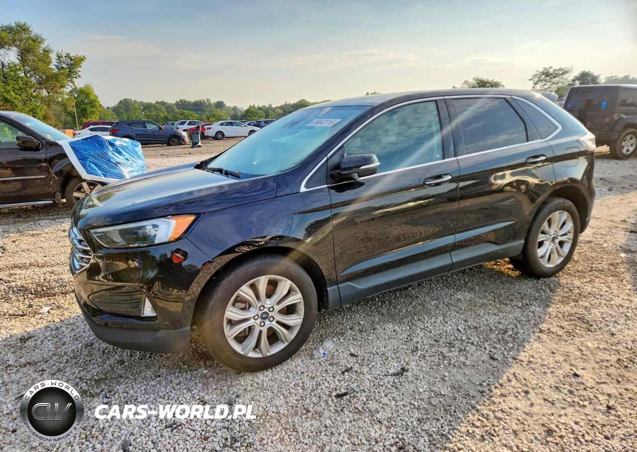2022 Ford Edge Titanium