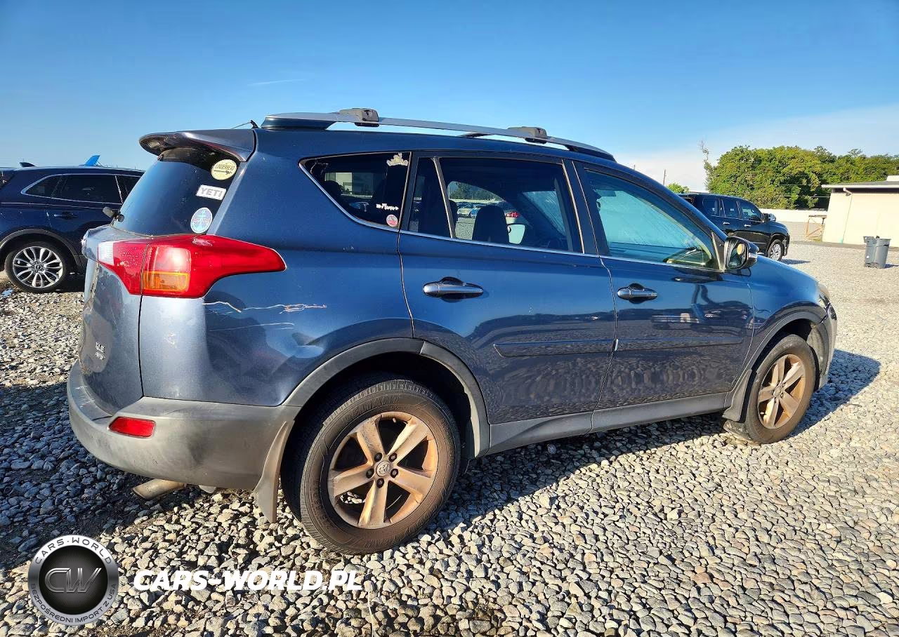 2013 Toyota Rav4 Xle VIN:JTMRFREV2DD045129 - 3