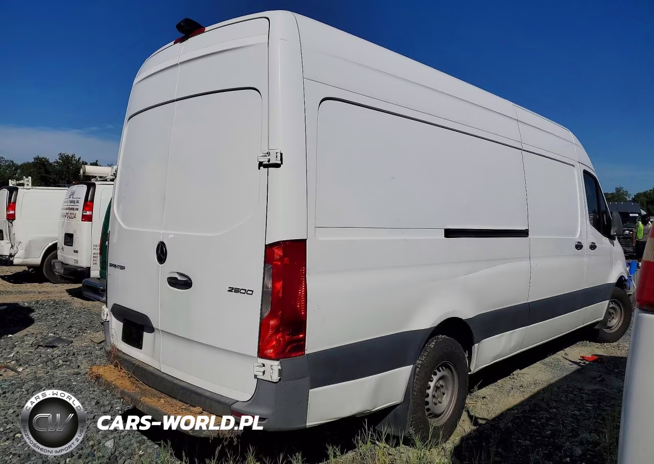 2021 Mercedes-Benz Sprinter 2500 Delivery Van VIN:W1W40CHYXMT053195 - 3