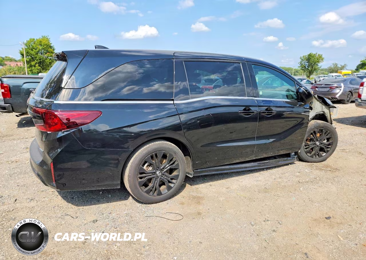 2025 Honda Odyssey Sport-L VIN:5FNRL6H75SB059715 - 3