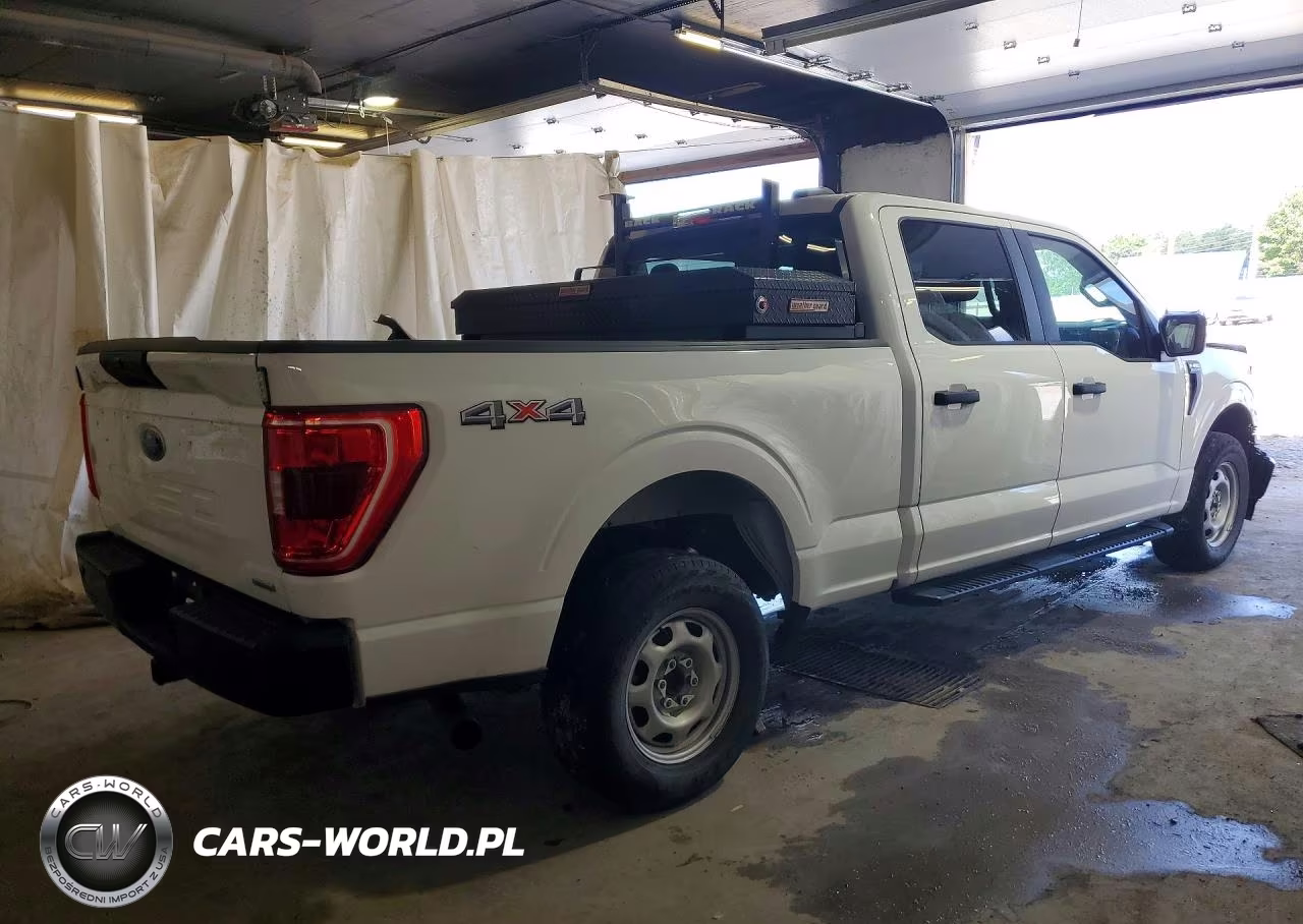 2023 Ford F150 VIN:1FTFW1E8XPFA76300 - 3