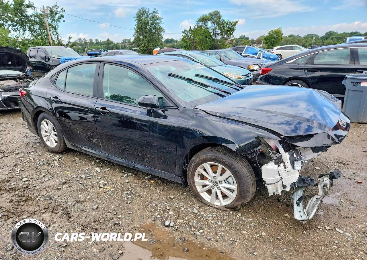 2026 Toyota Camry Le VIN:4T1DAACK4TU213575 - 4