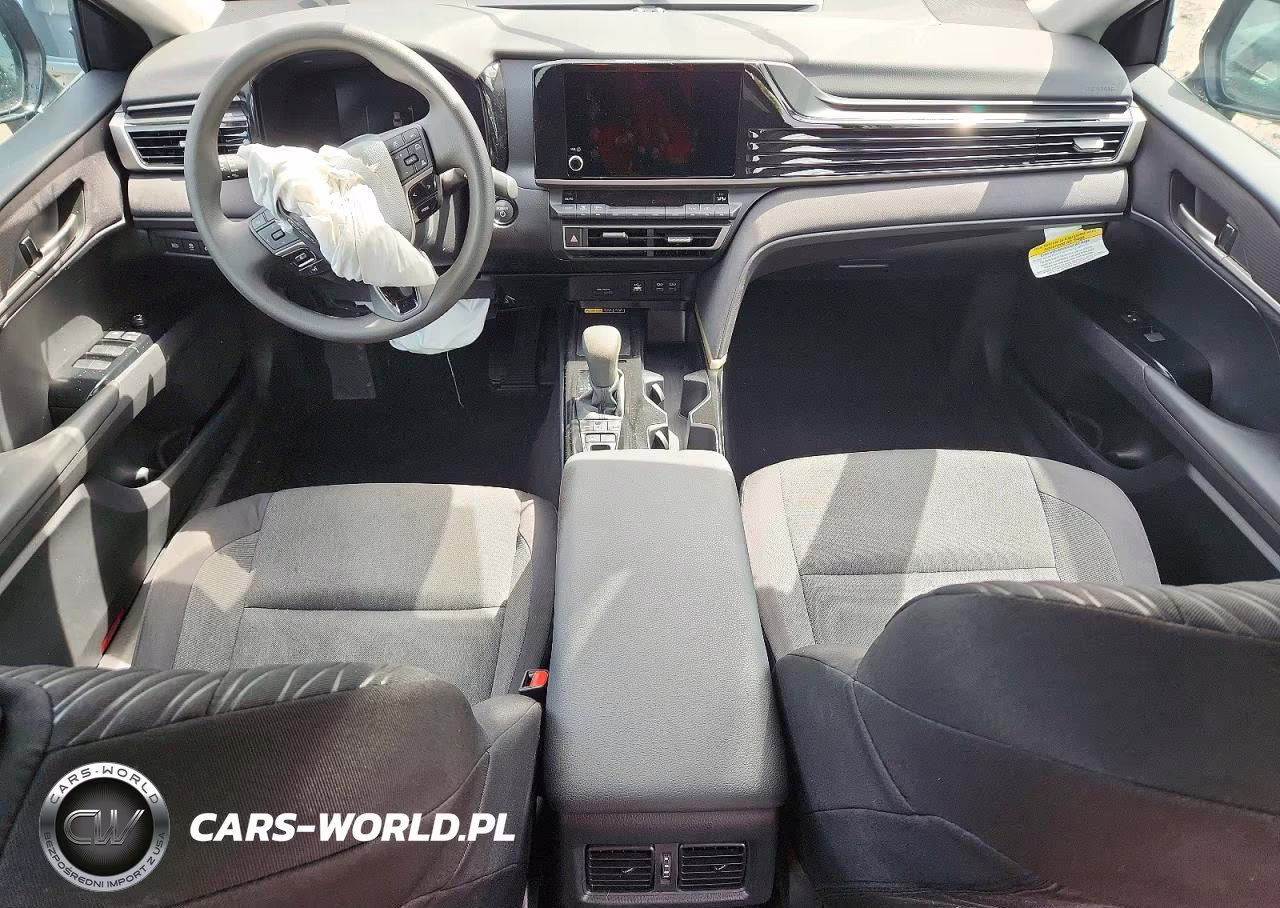 2026 Toyota Camry Le VIN:4T1DAACK4TU213575 - 8