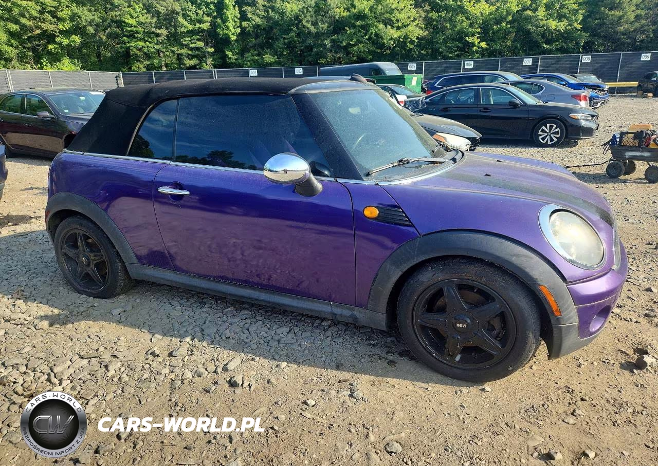 2010 Mini Cooper VIN:WMWMR3C56ATZ18901 - 4