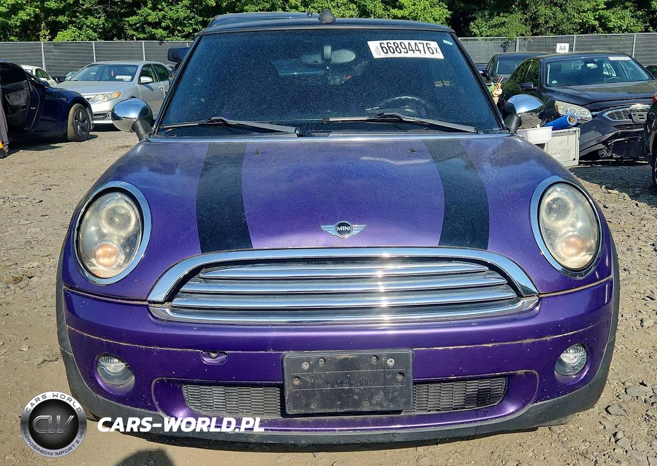 2010 Mini Cooper VIN:WMWMR3C56ATZ18901 - 5