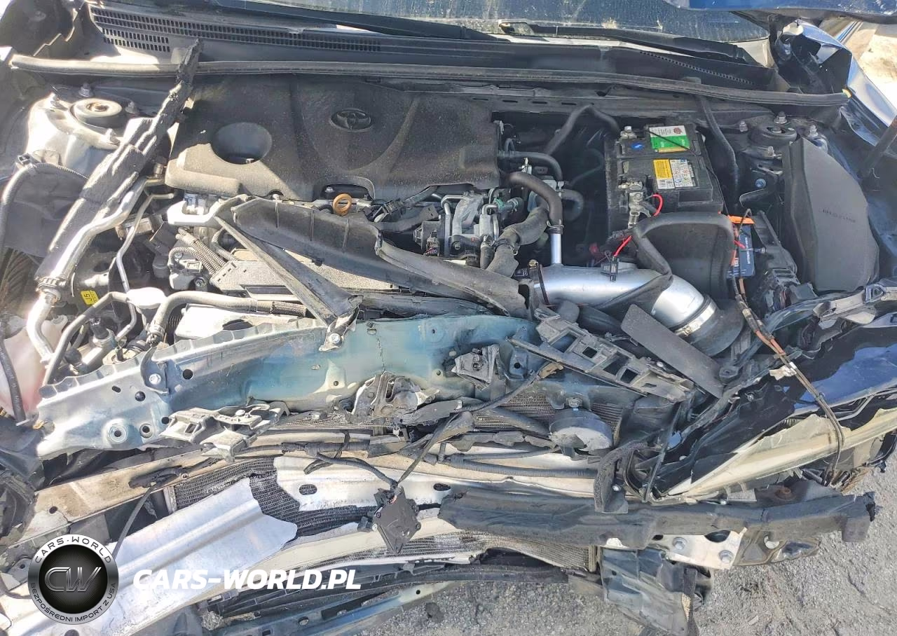 2018 Toyota Camry Le VIN:4T1B11HKXJU621351 - 11