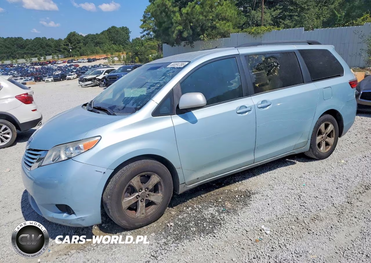 2015 Toyota Sienna Le