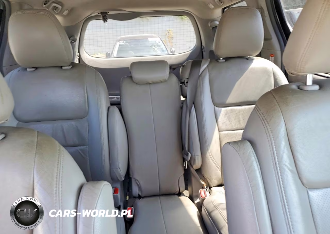 2015 Toyota Sienna Le VIN:5TDKK3DC9FS631196 - 10