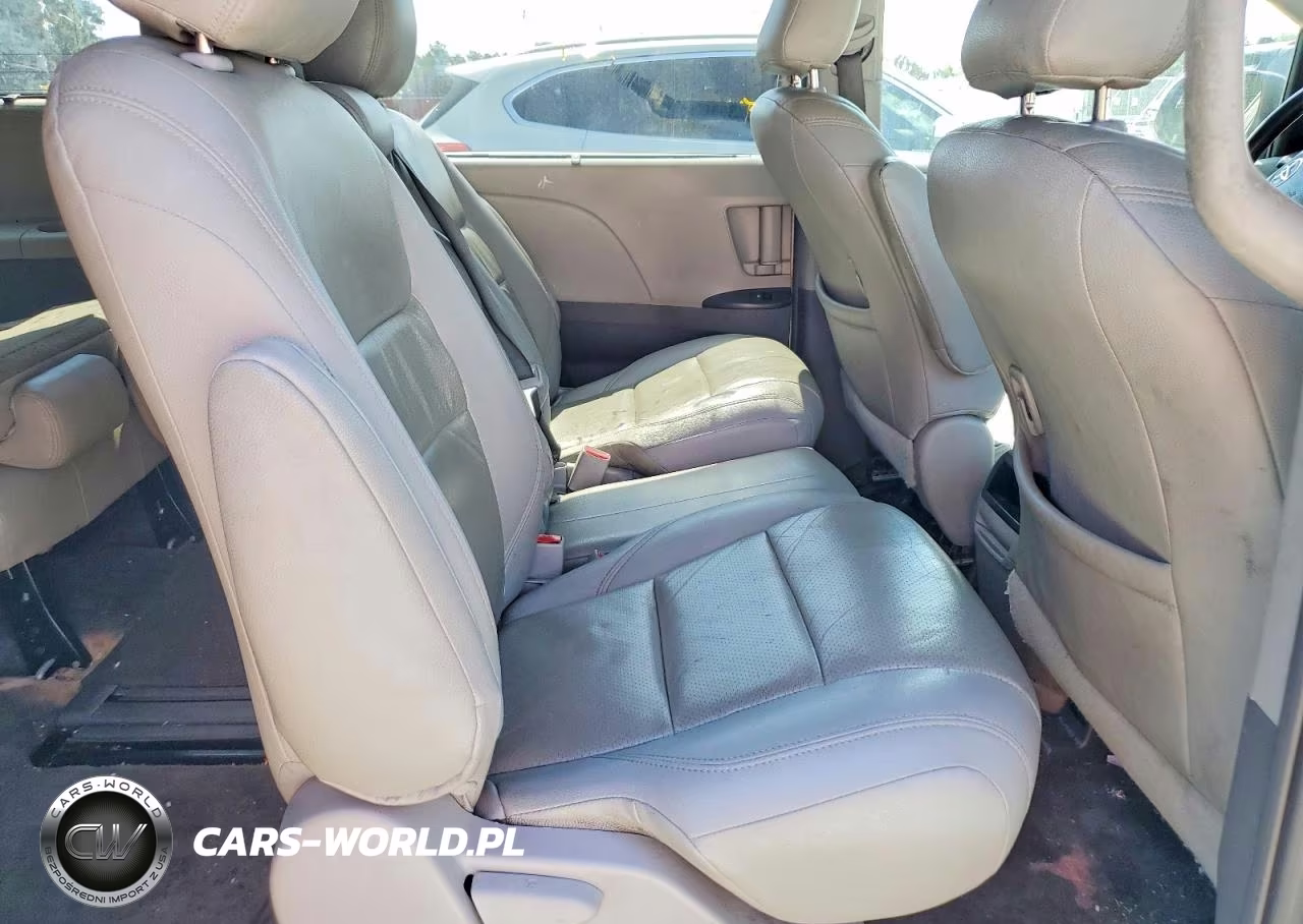 2015 Toyota Sienna Le VIN:5TDKK3DC9FS631196 - 11