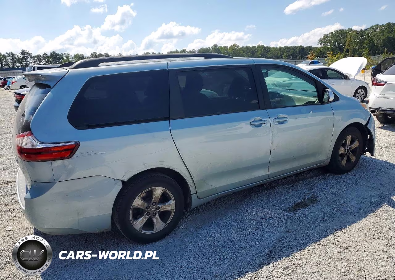 2015 Toyota Sienna Le VIN:5TDKK3DC9FS631196 - 3