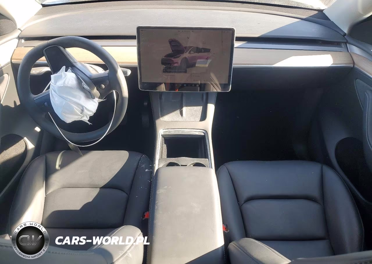 2025 Tesla Model Y VIN:7SAYGDED4SF275816 - 8