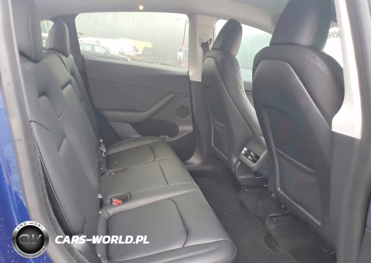 2025 Tesla Model Y VIN:7SAYGDED7SF314964 - 10