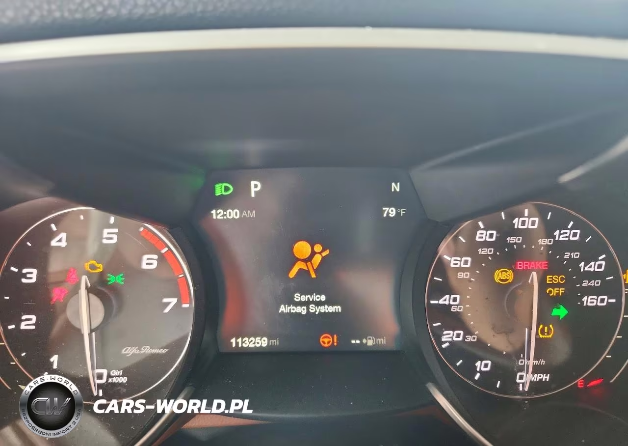 2017 Alfa Romeo Giulia VIN:ZARFAEBN4H7545690 - 9