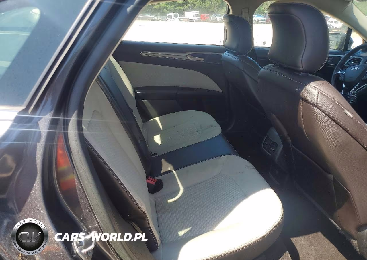 2019 Ford Fusion Se VIN:3FA6P0HD8KR112437 - 10