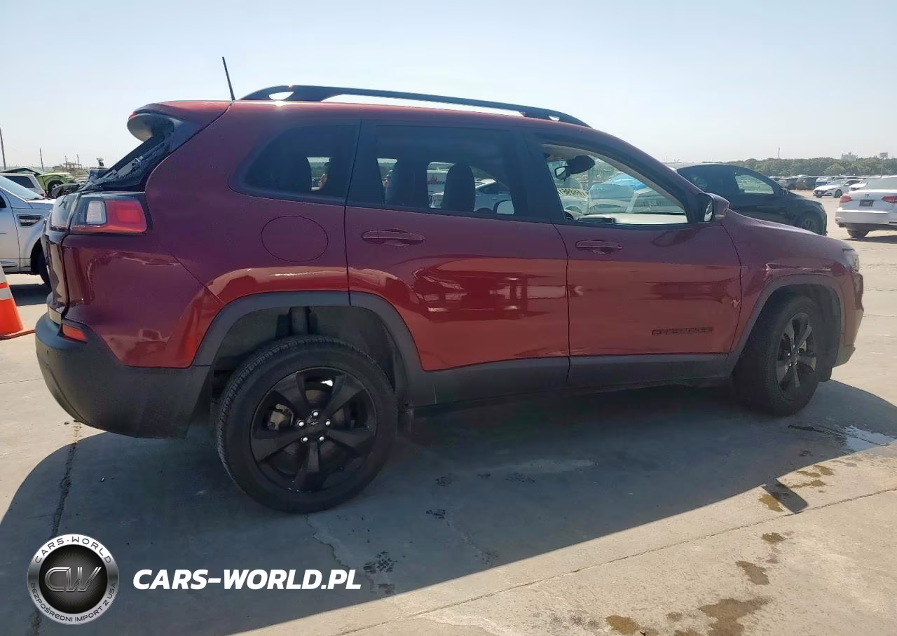 2021 Jeep Cherokee Latitude Plus VIN:1C4PJLLB2MD180476 - 3