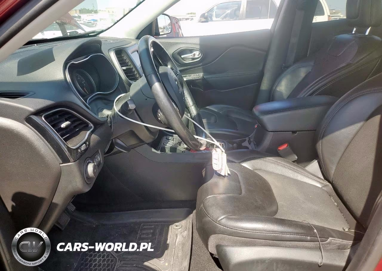2021 Jeep Cherokee Latitude Plus VIN:1C4PJLLB2MD180476 - 7
