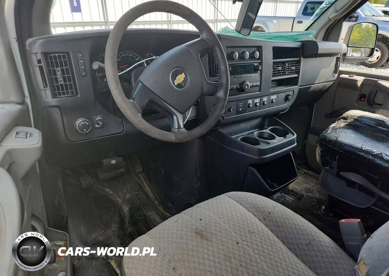 2013 Chevrolet Express G2500 VIN:1GCWGFCA0D1193733 - 8