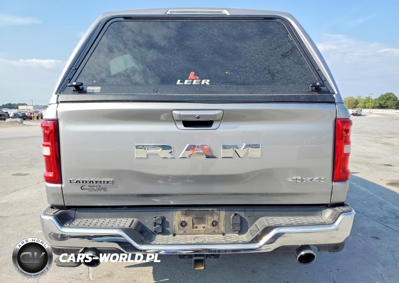 2026 Ram 1500 Laramie VIN:1C6SRFRP0TN205415 - 6