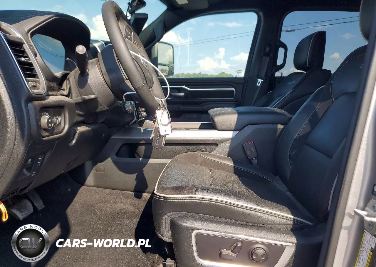 2026 Ram 1500 Laramie VIN:1C6SRFRP0TN205415 - 7
