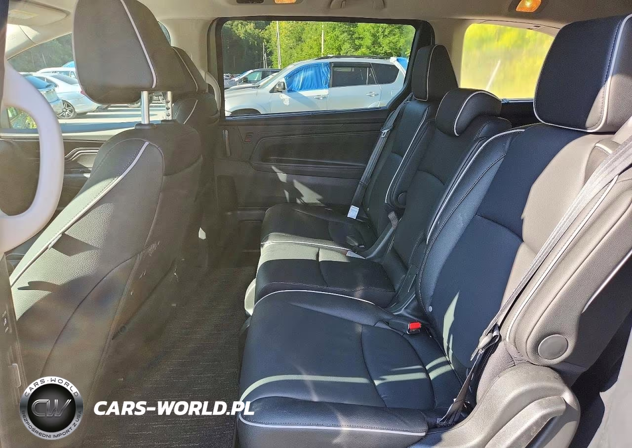 2026 Honda Odyssey Touring VIN:5FNRL6H86TB031982 - 11