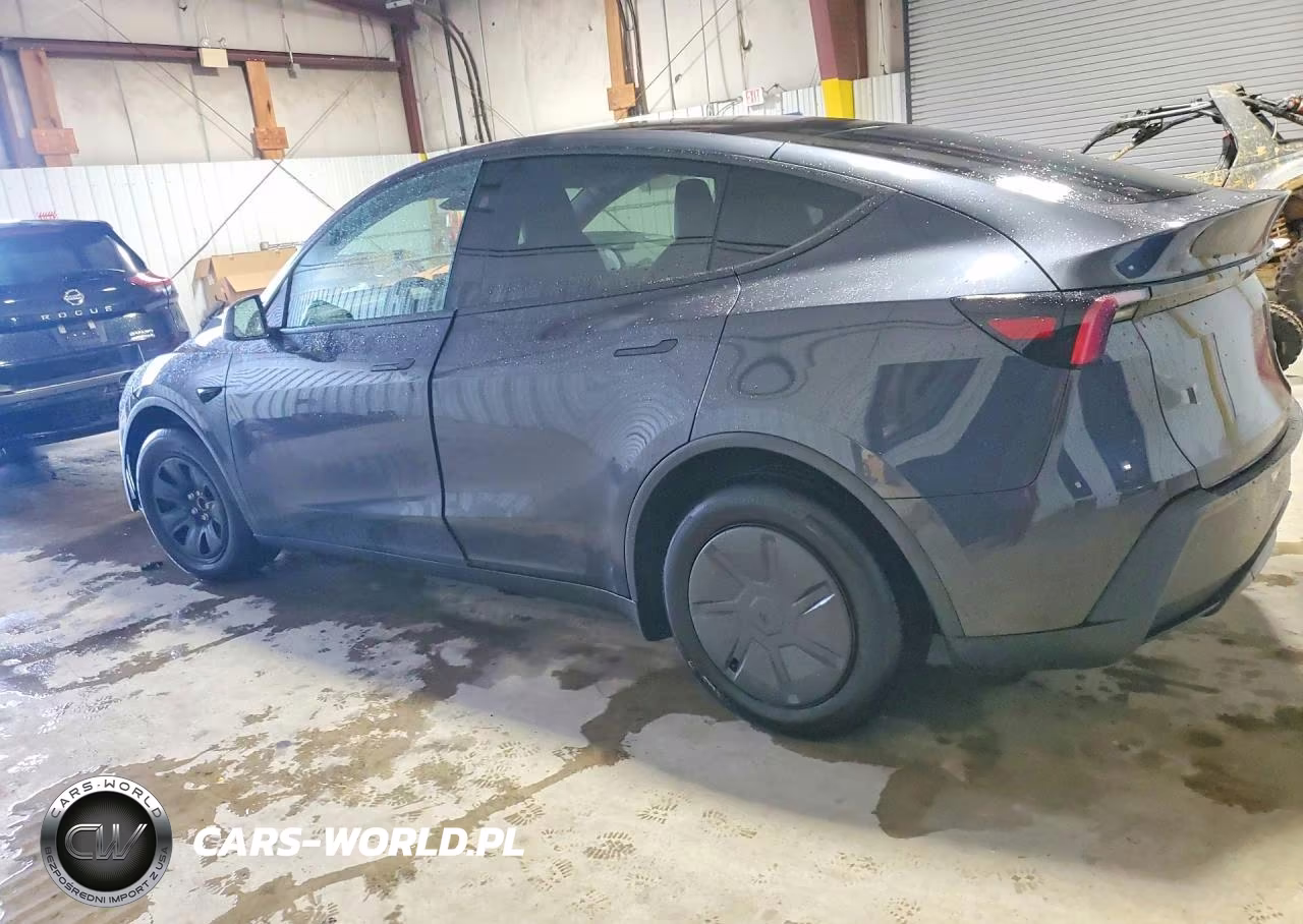 2026 Tesla Model Y VIN:7SAYGDED4TA595927 - 2