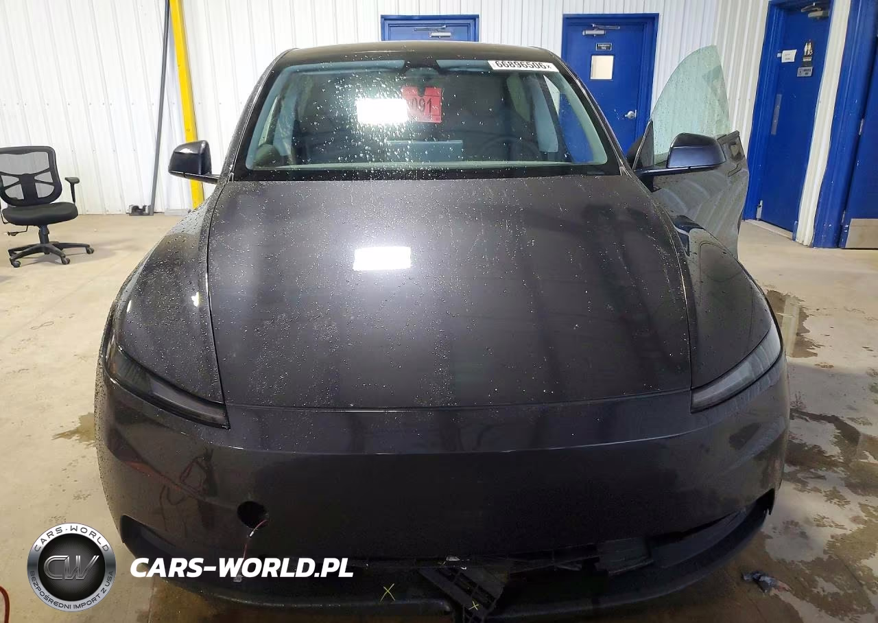2026 Tesla Model Y VIN:7SAYGDED4TA595927 - 5