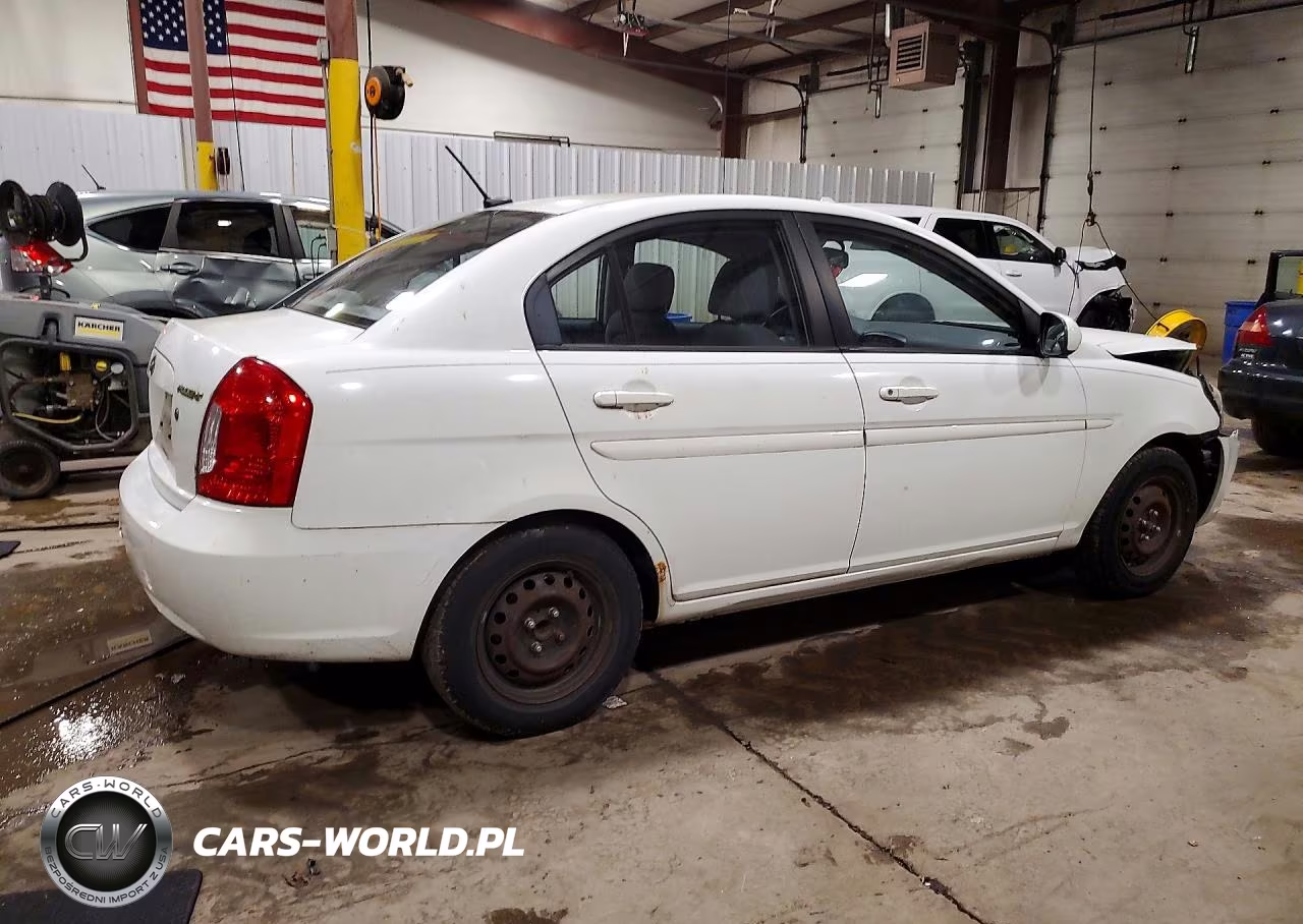 2010 Hyundai Accent Gls VIN:KMHCN4AC1AU420063 - 3