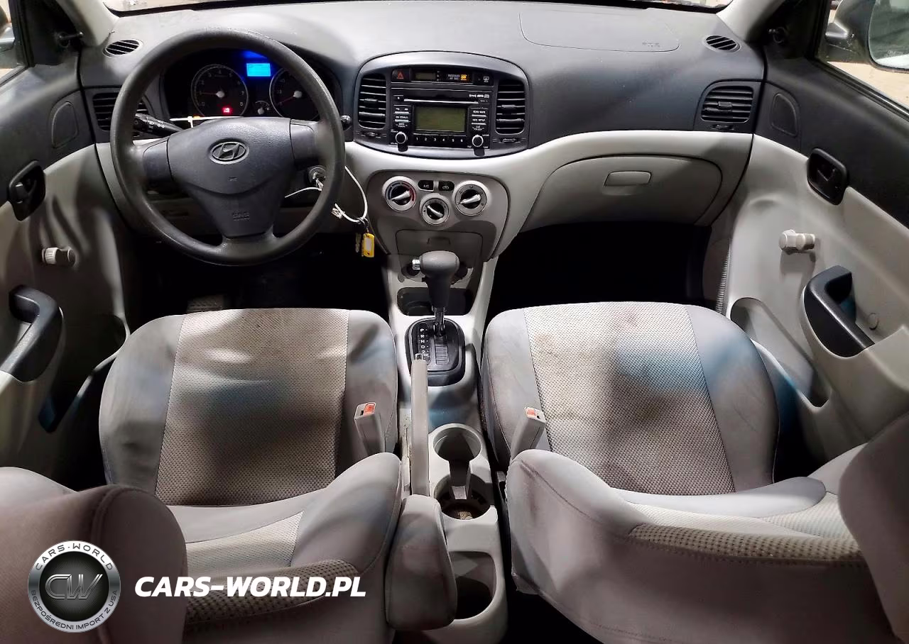 2010 Hyundai Accent Gls VIN:KMHCN4AC1AU420063 - 8