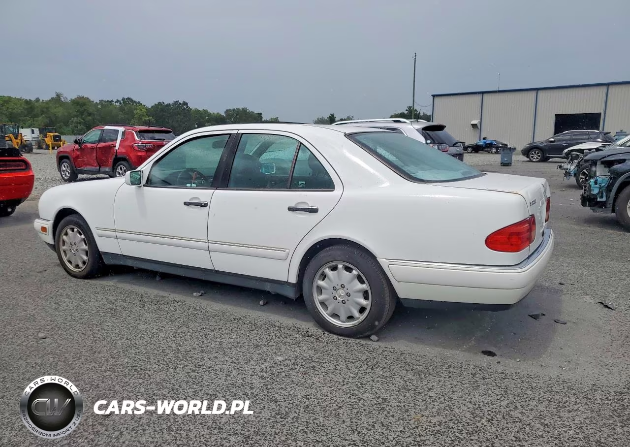 1999 Mercedes-Benz E 320 VIN:WDBJF65H8XA933734 - 2