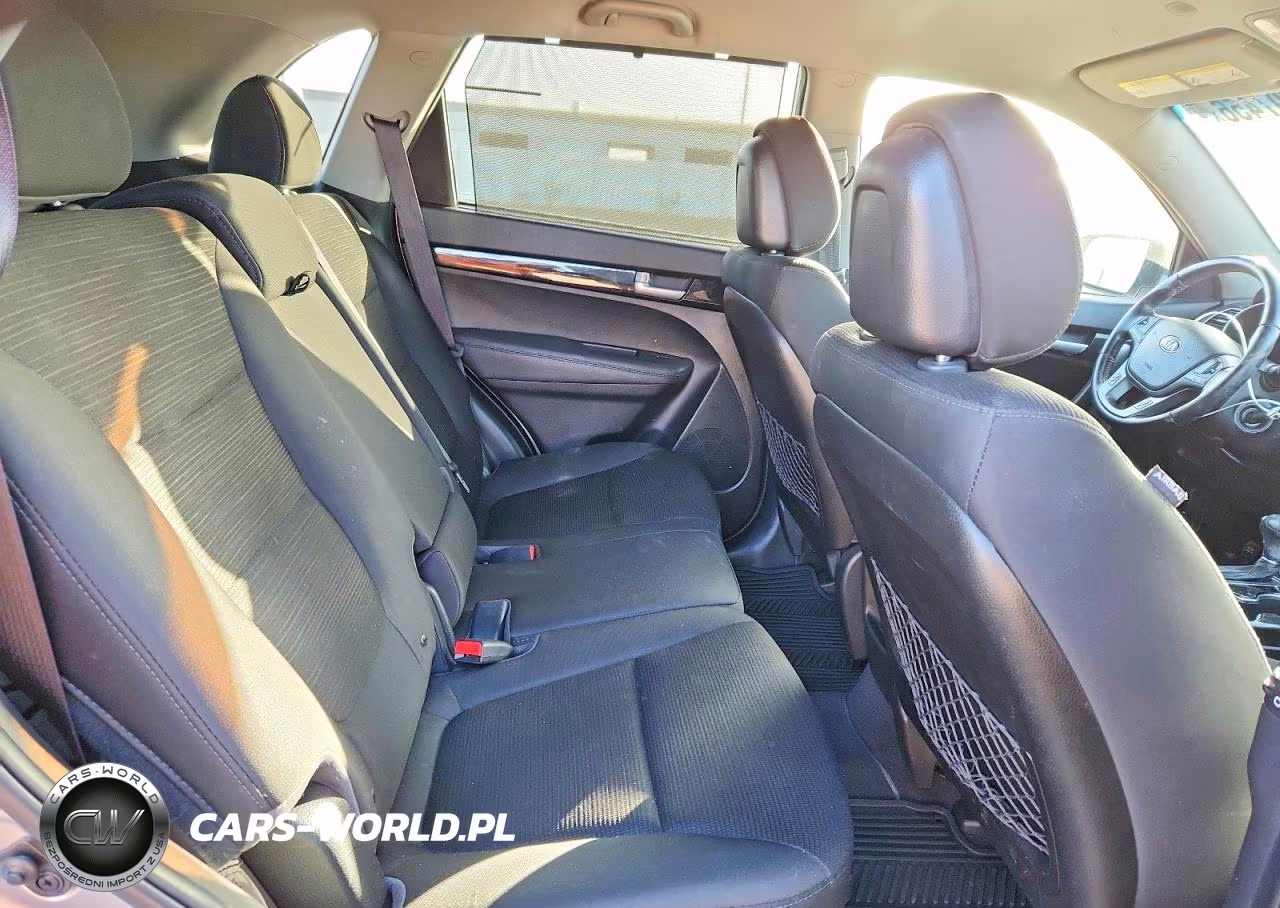 2015 Kia Sorento Lx VIN:5XYKT3A61FG580799 - 10