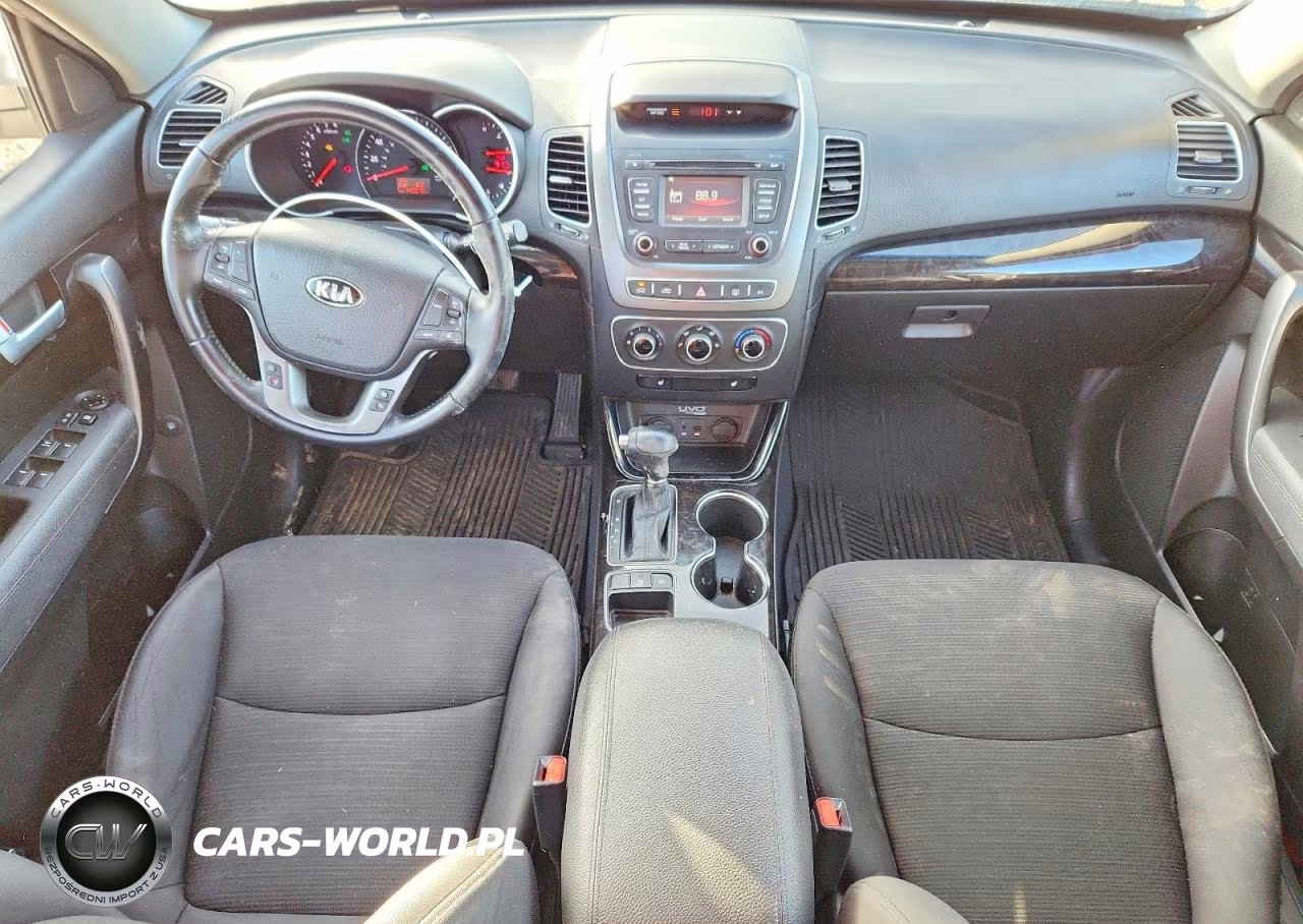 2015 Kia Sorento Lx VIN:5XYKT3A61FG580799 - 8